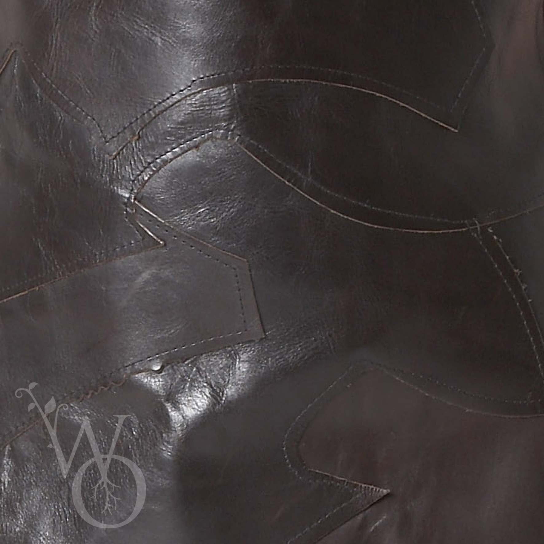 schortig detail leather